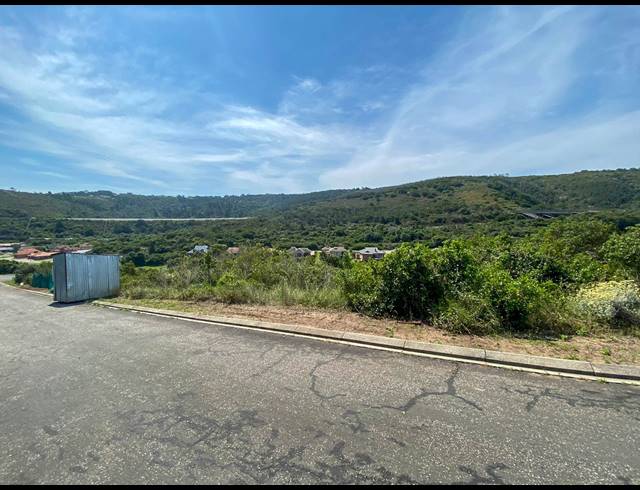 705M² VACANT LAND FOR SALE IN DOLPHIN CREEK GOLF ESTATE